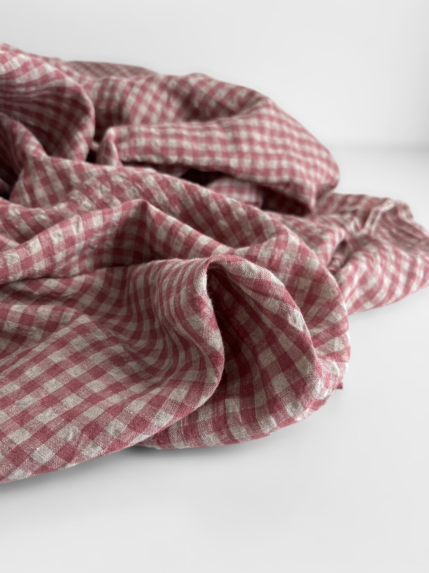Rouge Gingham