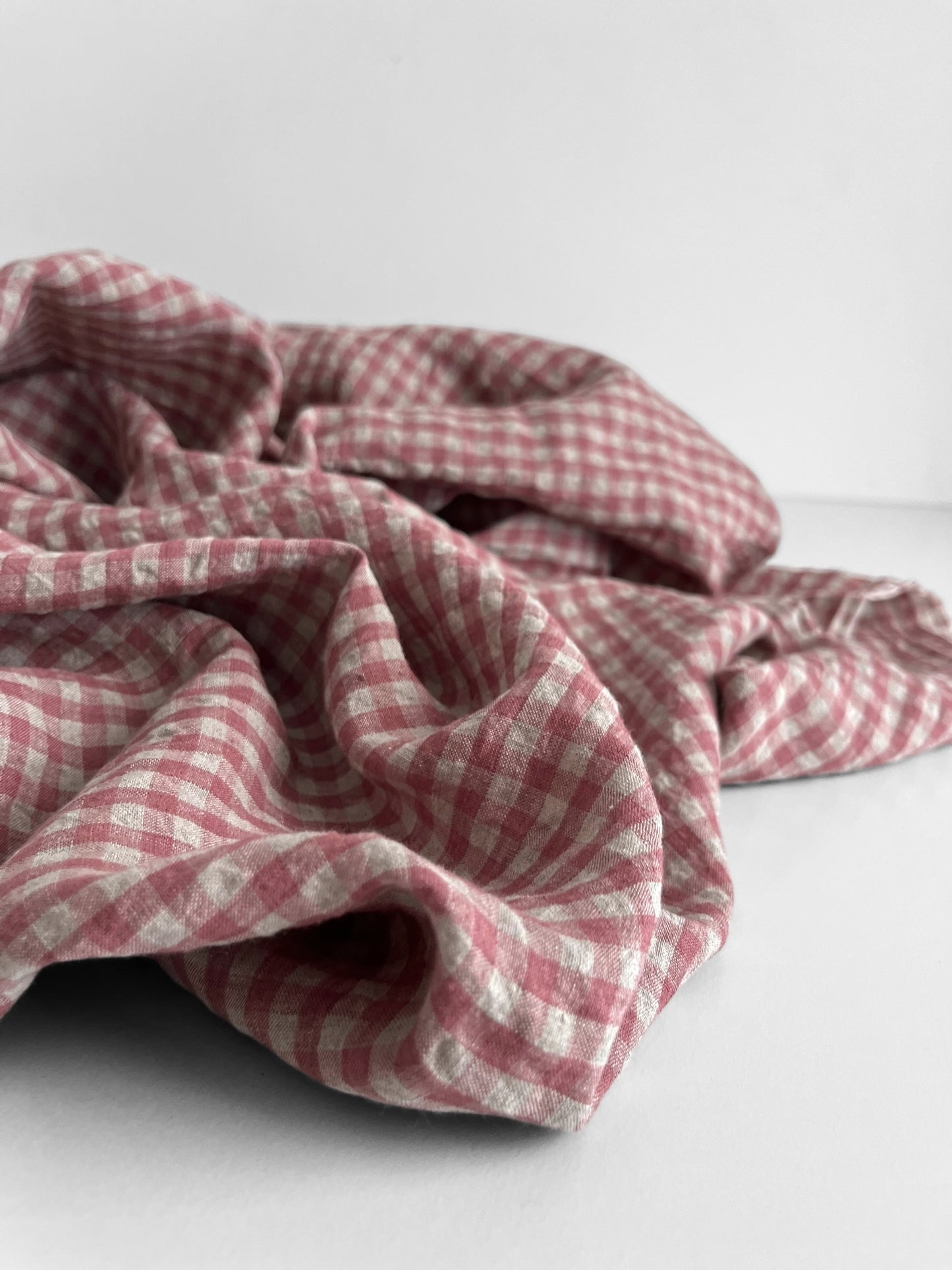 Rouge Gingham