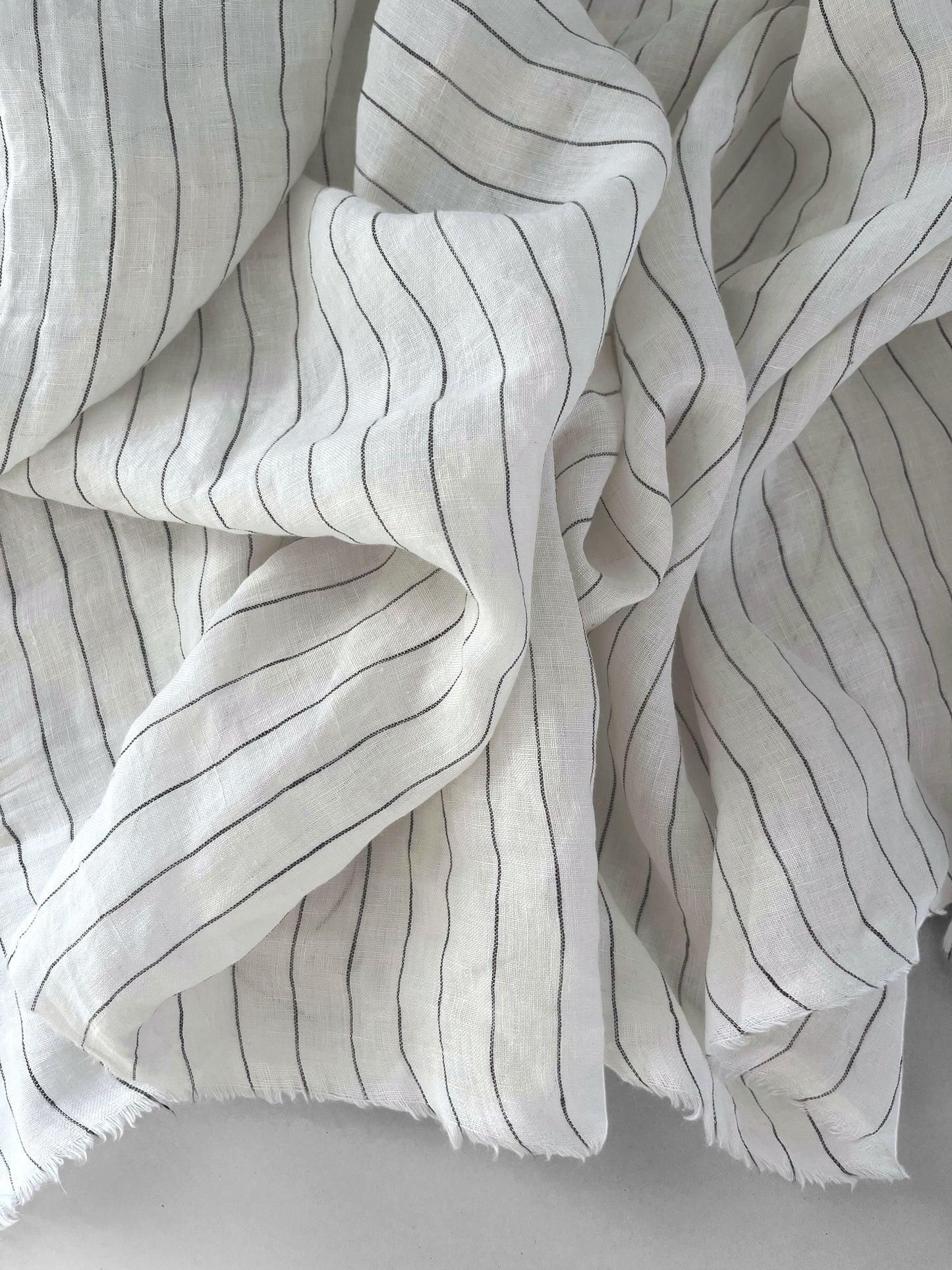 White Pinstripes 20mm