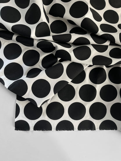 REMNANT 1.3m - Large Dots Twill