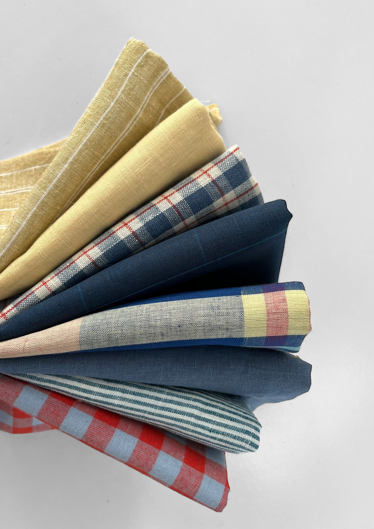 Fat Quarter Bundle 8 pieces
