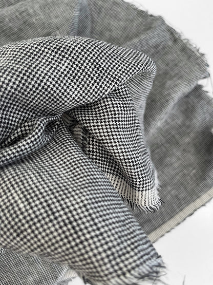 Black & White Houndstooth