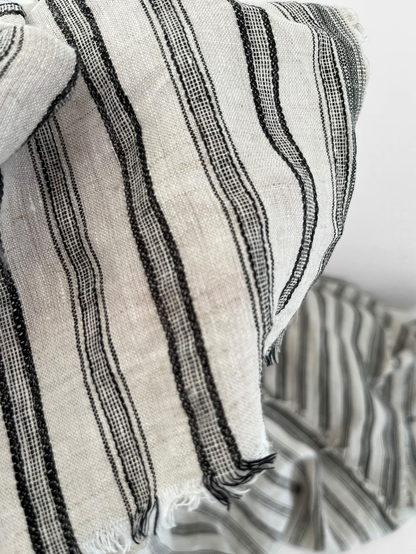 REMNANT 1.9m - Rustic Black