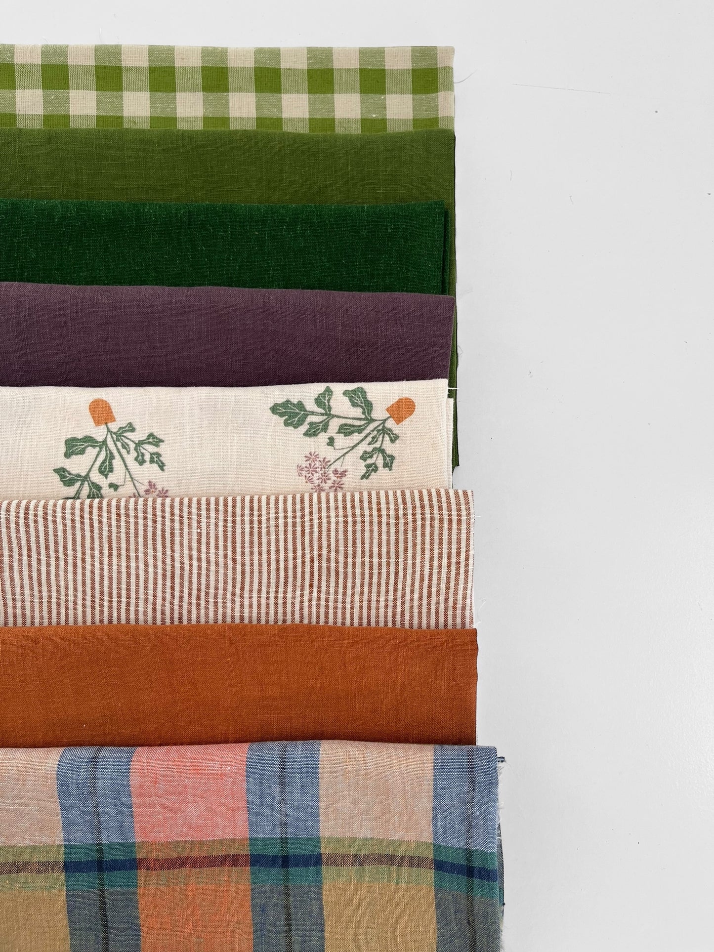 Fat Quarter Bundle 8 pieces