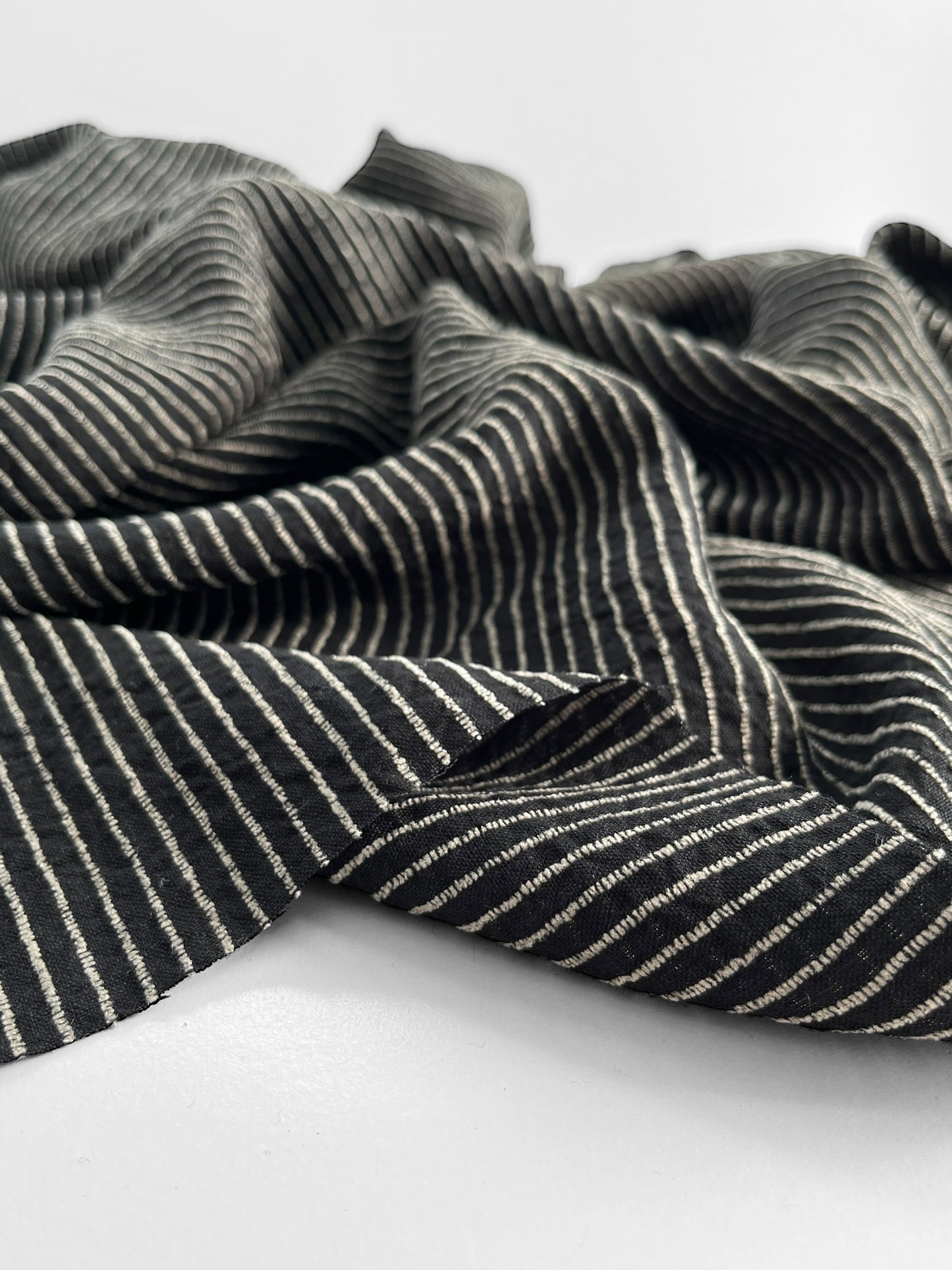 Field Narrow Stripes - Black