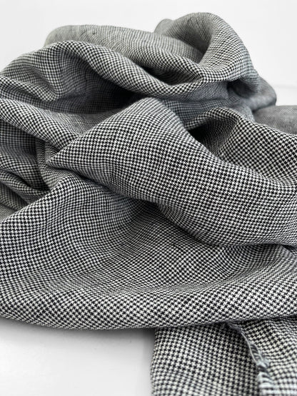 Black & White Houndstooth