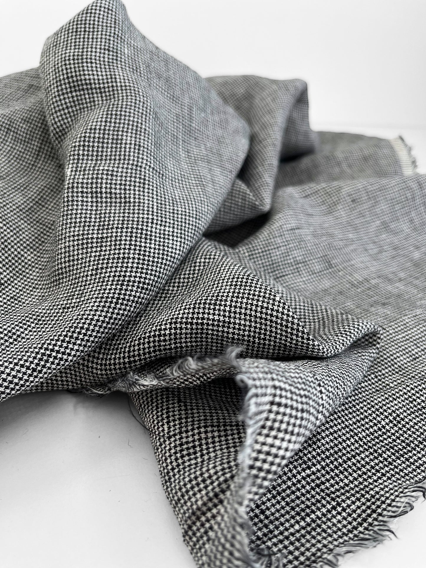 Black & White Houndstooth
