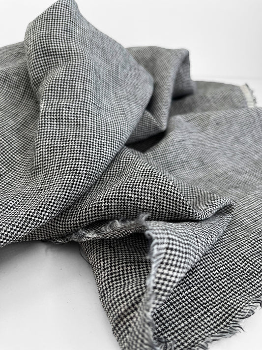 Black & White Houndstooth