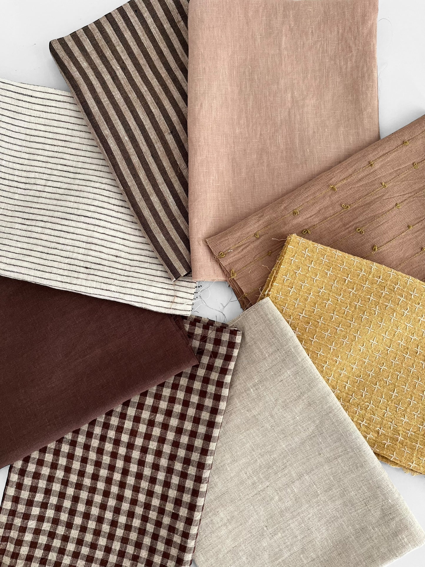 Fat Quarter Bundle 8 pieces