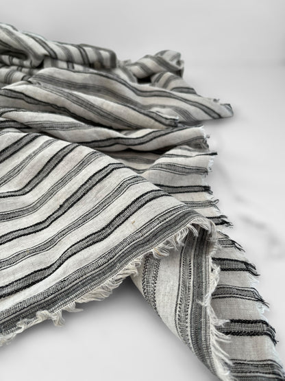 REMNANT 1.9m - Rustic Black