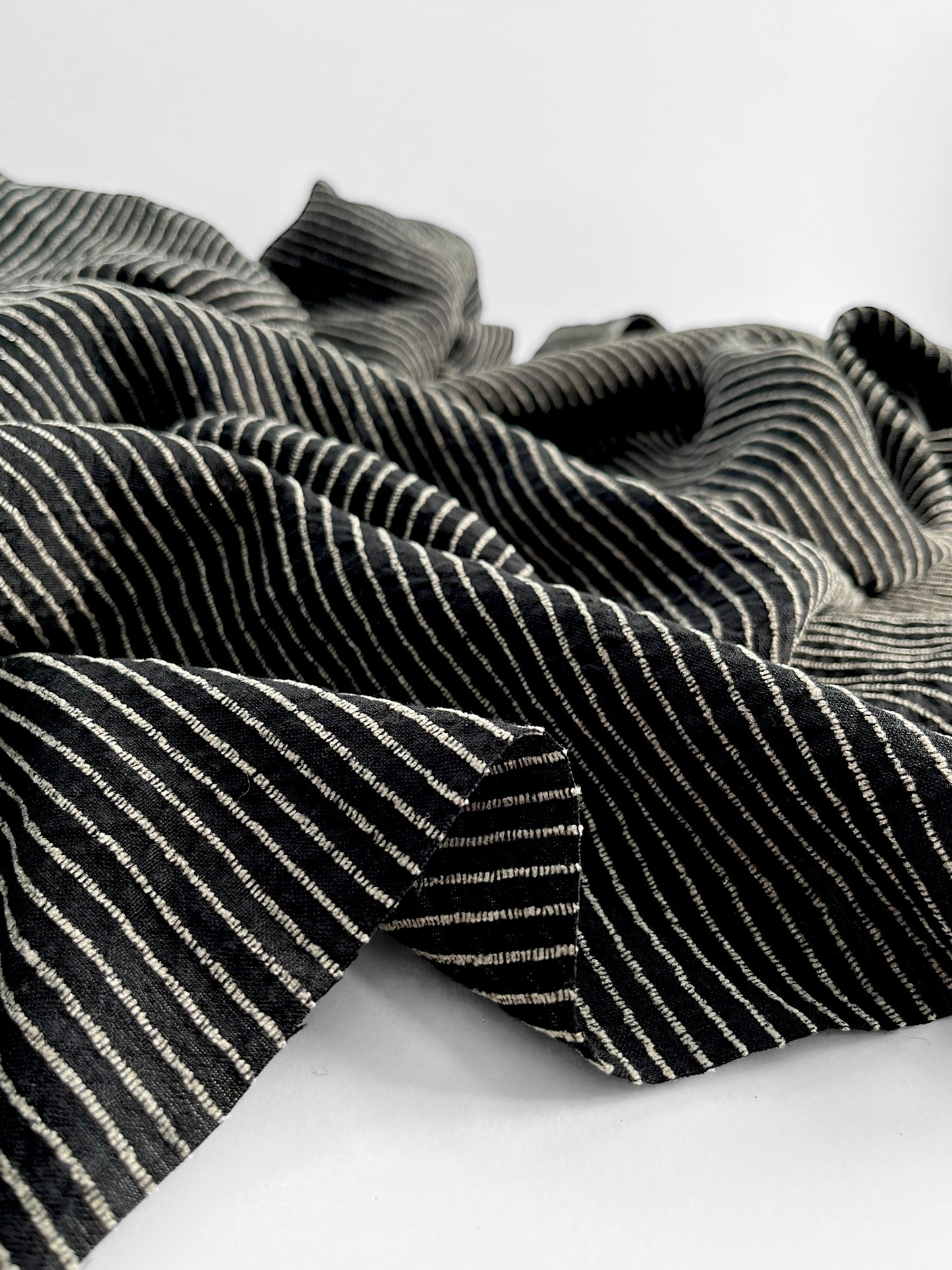 Field Narrow Stripes - Black