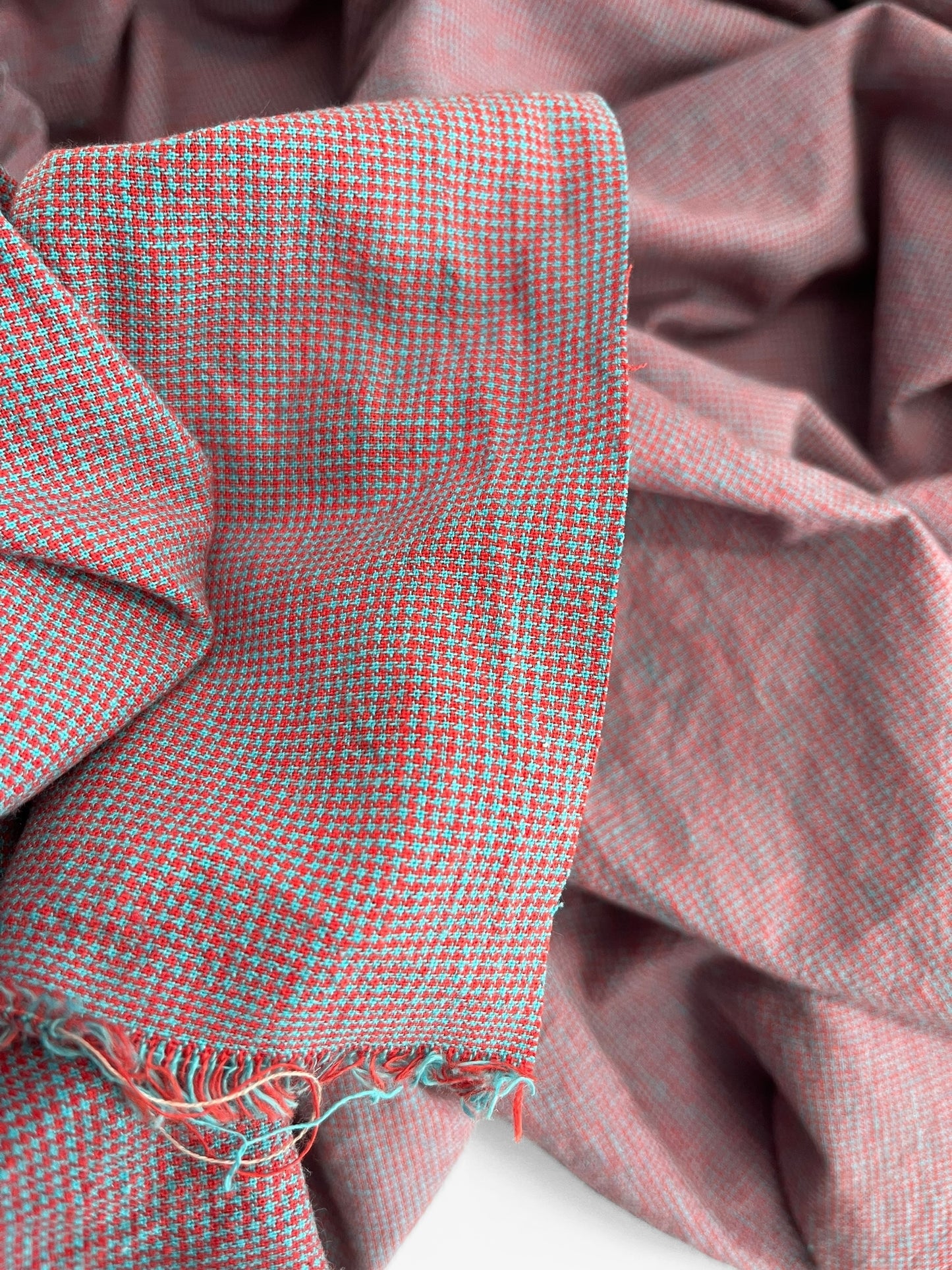 REMNANT 1.95m - Blue & Red Micro Checks