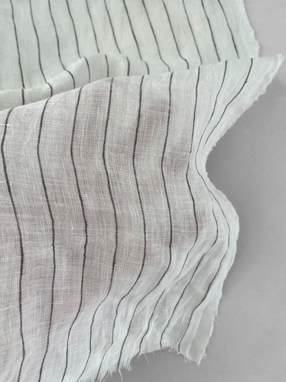 White Pinstripes 20mm