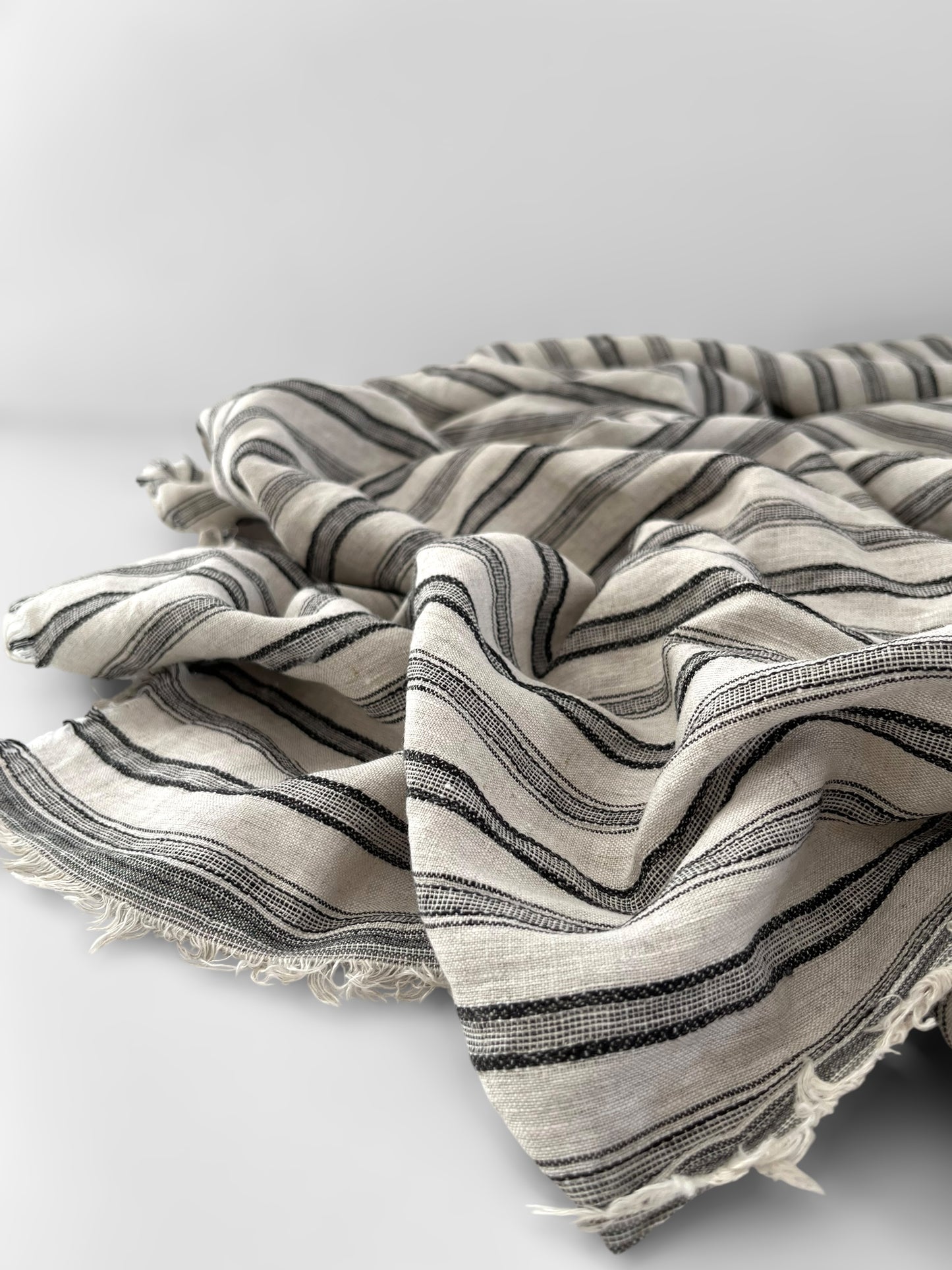REMNANT 1.9m - Rustic Black