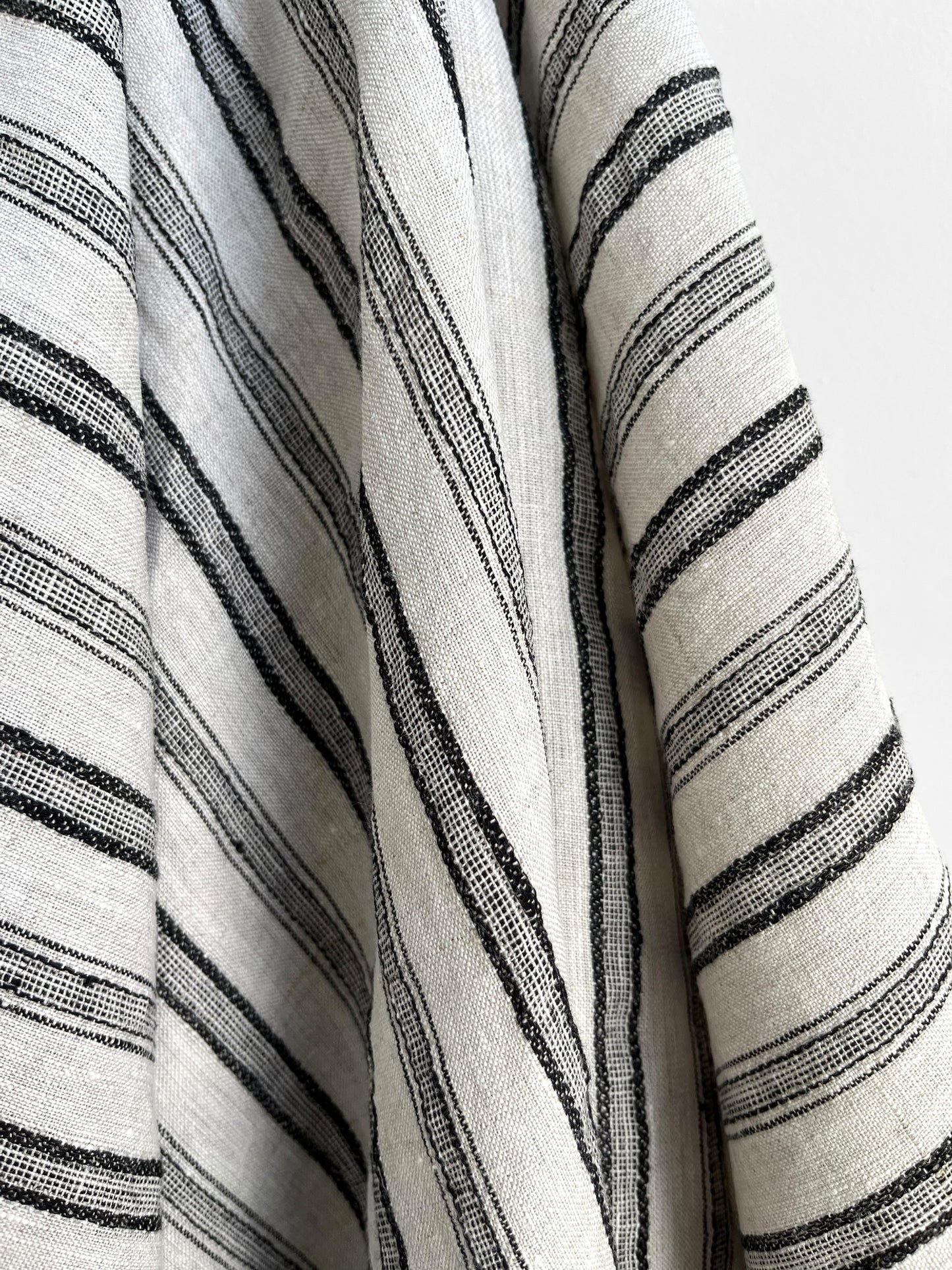 REMNANT 1.9m - Rustic Black