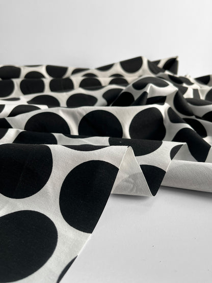 REMNANT 1.3m - Large Dots Twill