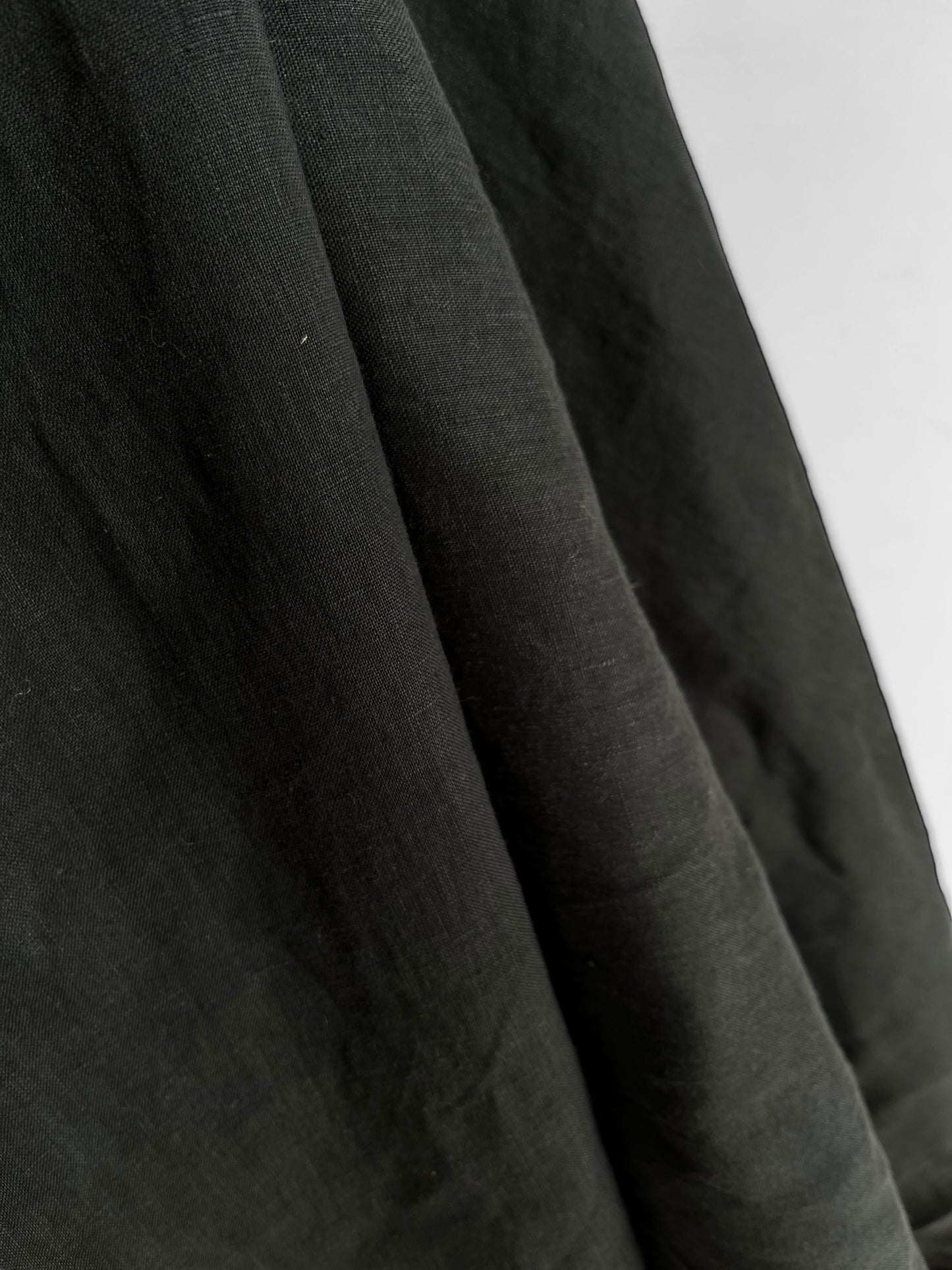 Black (lightweight)