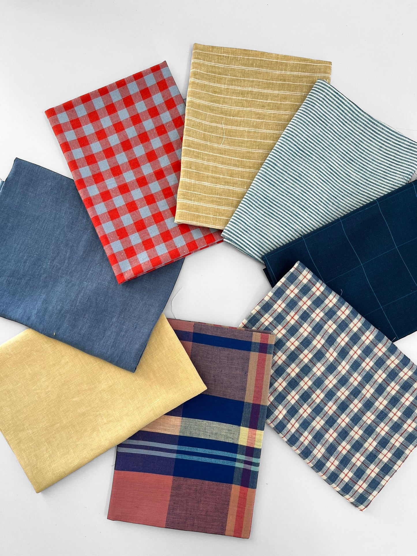 Fat Quarter Bundle 8 pieces